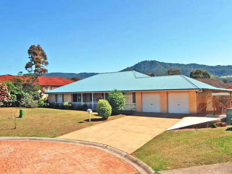 17 Hibiscus Place, Bomaderry Sold by Integrity Real Estate - image 1