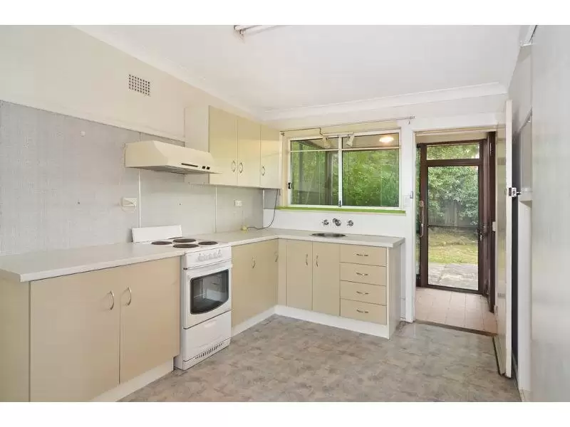 71 Birriley Street, Bomaderry Sold by Integrity Real Estate - image 3