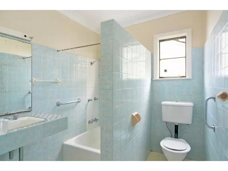 71 Birriley Street, Bomaderry Sold by Integrity Real Estate - image 5