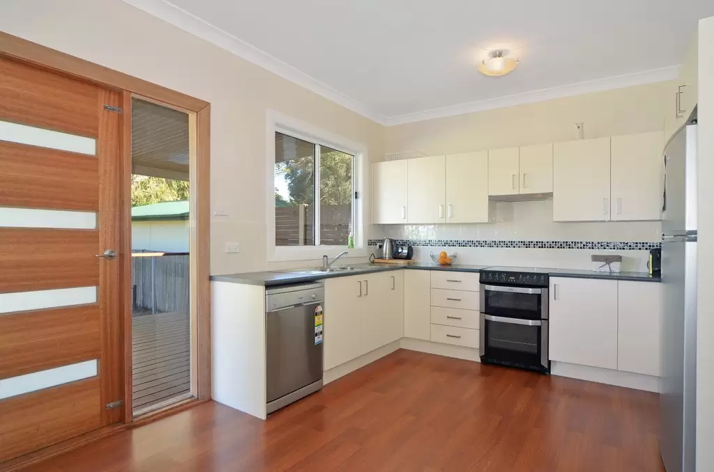 43 Mulgen Crescent, Bomaderry Sold by Integrity Real Estate - image 3