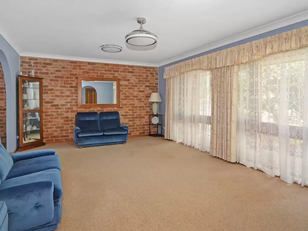 6 Farrelly Place, Bomaderry Sold by Integrity Real Estate - image 6