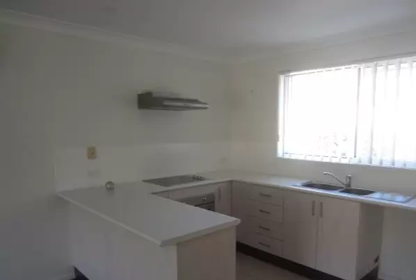 1/20 Lightwood Drive, West Nowra Leased by Integrity Real Estate - image 3