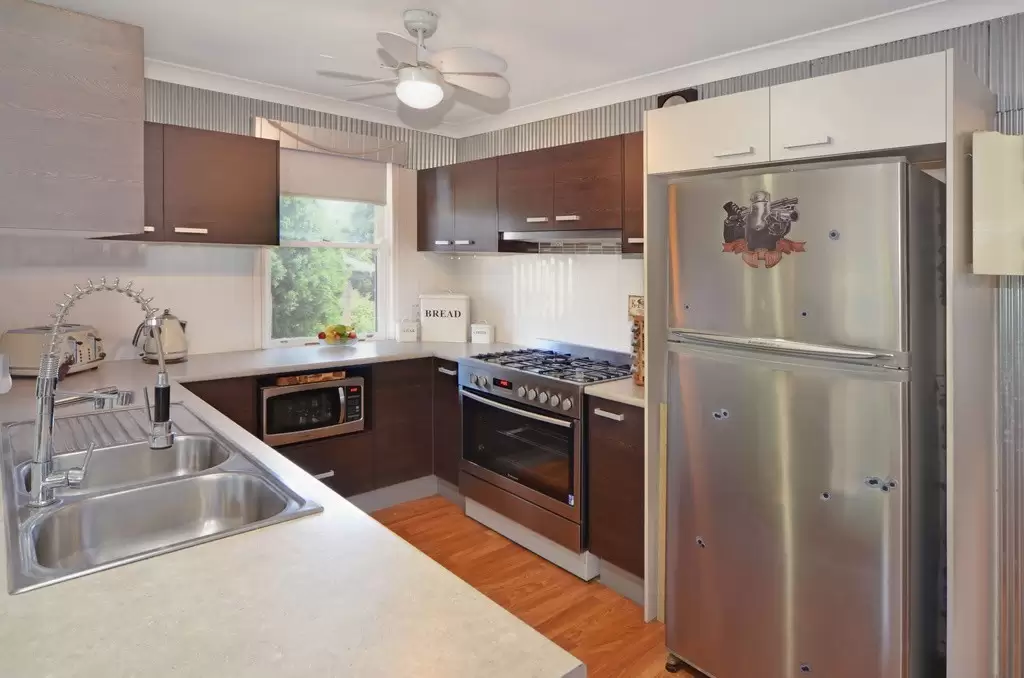 22 Karowa Street, Bomaderry Sold by Integrity Real Estate - image 2