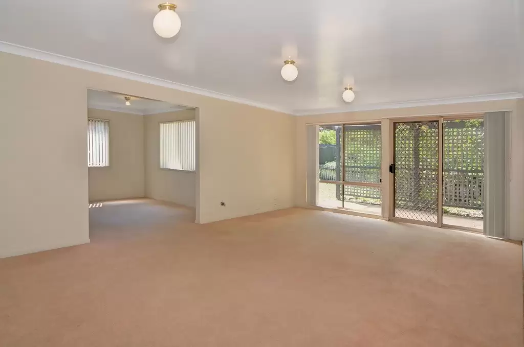 12/33 Lynburn Avenue, Bomaderry Sold by Integrity Real Estate - image 2