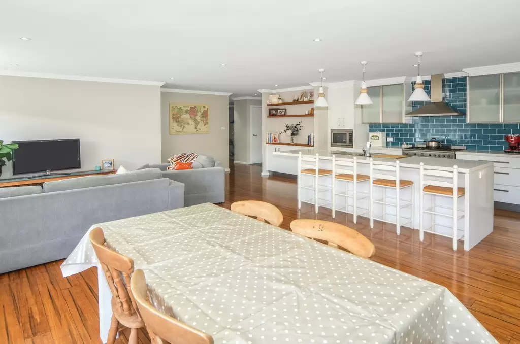 11 Trawler Street, Vincentia Sold by Integrity Real Estate - image 3