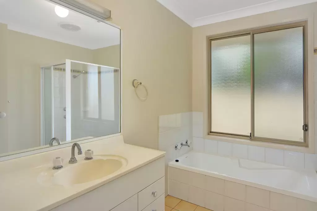 128 Rayleigh Drive, Worrigee Sold by Integrity Real Estate - image 7