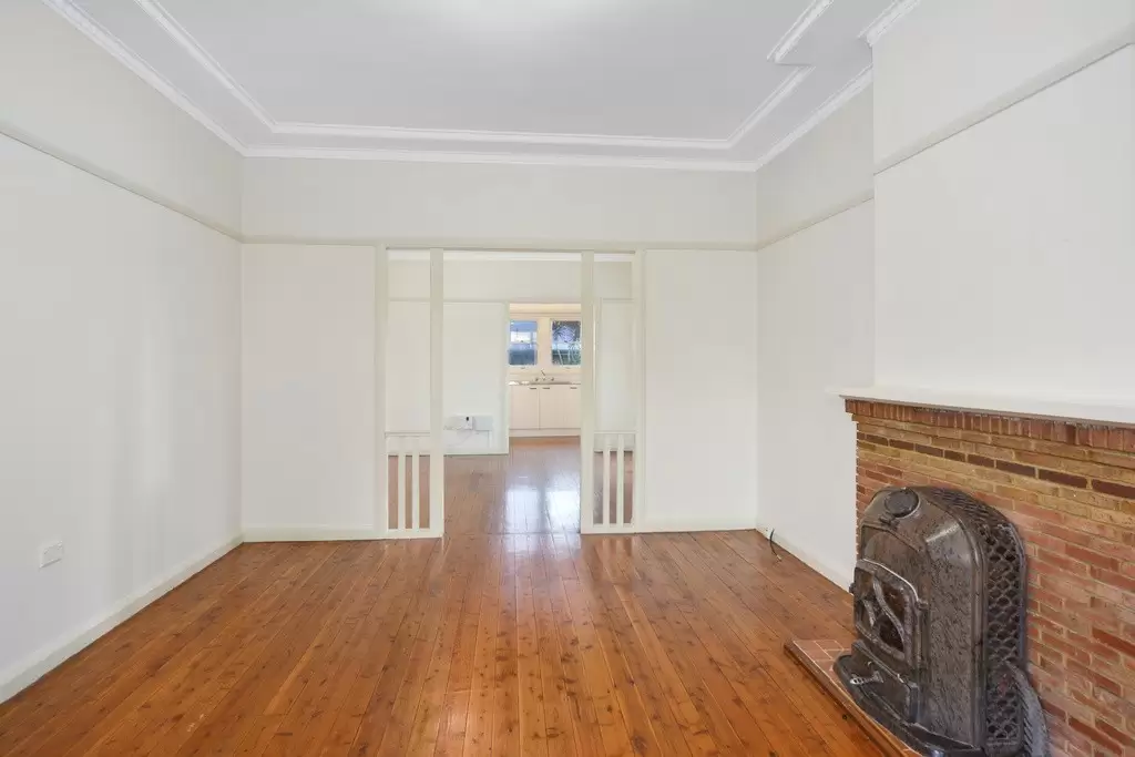 129 Kinghorne Street, Nowra Sold by Integrity Real Estate - image 4