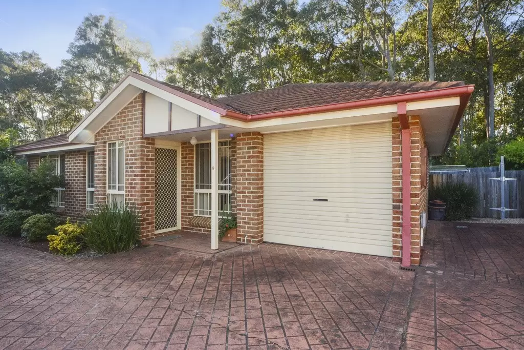 8/7 Hamilton Place, Bomaderry Sold by Integrity Real Estate - image 1