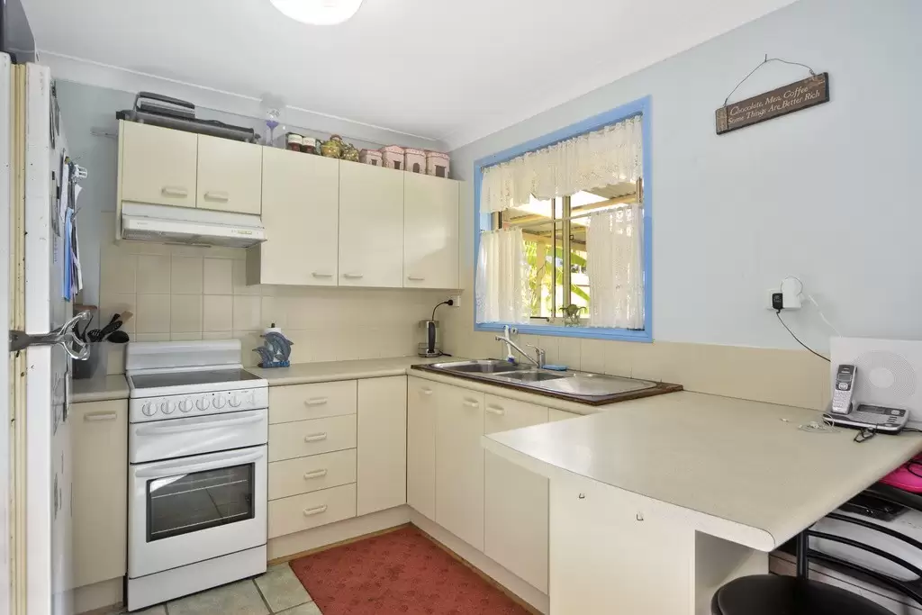 15 Balmaringa Avenue, North Nowra Sold by Integrity Real Estate - image 4
