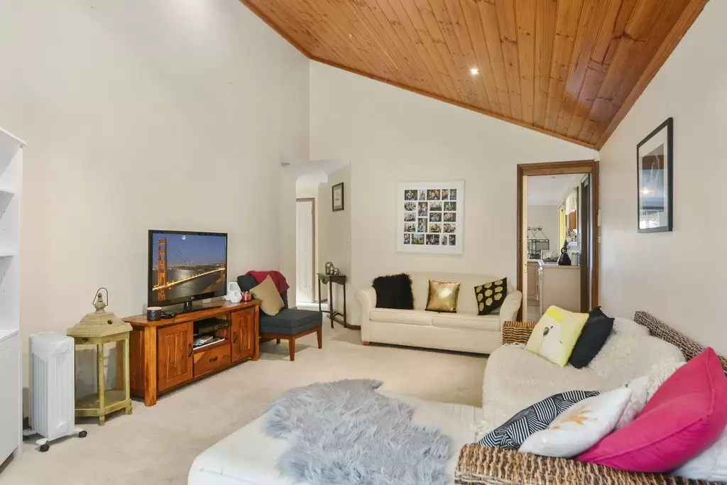 82 Judith Drive, North Nowra Sold by Integrity Real Estate - image 2