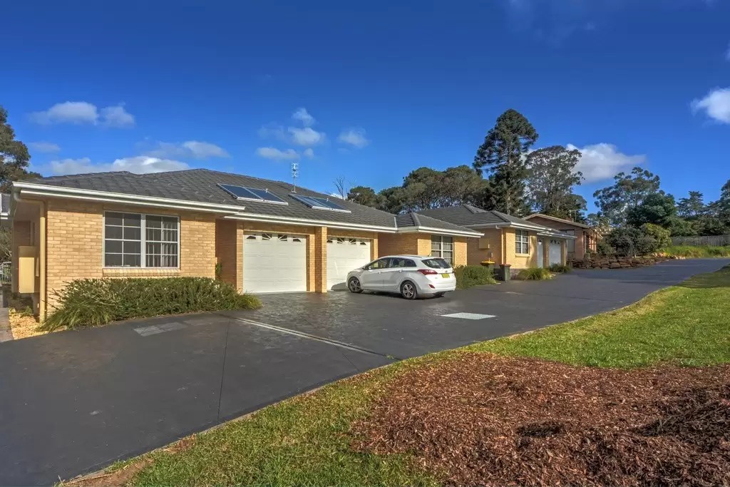 8/9 Harbour Boulevarde, Bomaderry Sold by Integrity Real Estate - image 1