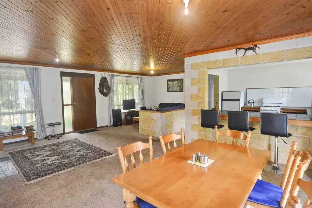 227C Springbank Road, Comberton Sold by Integrity Real Estate - image 5