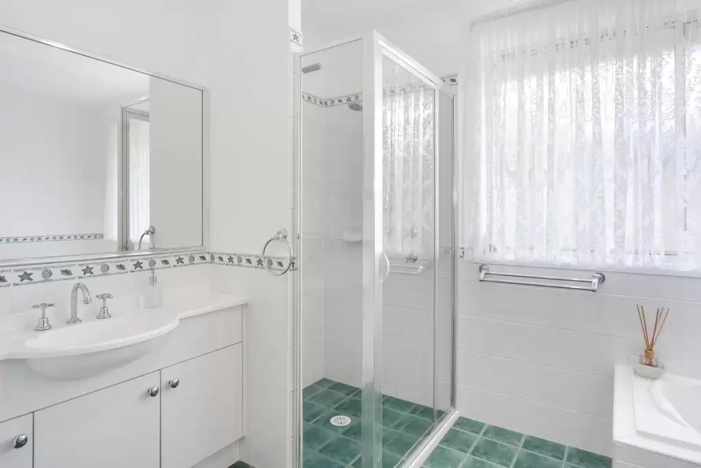 11 Carrington Park Drive, Nowra Sold by Integrity Real Estate - image 7