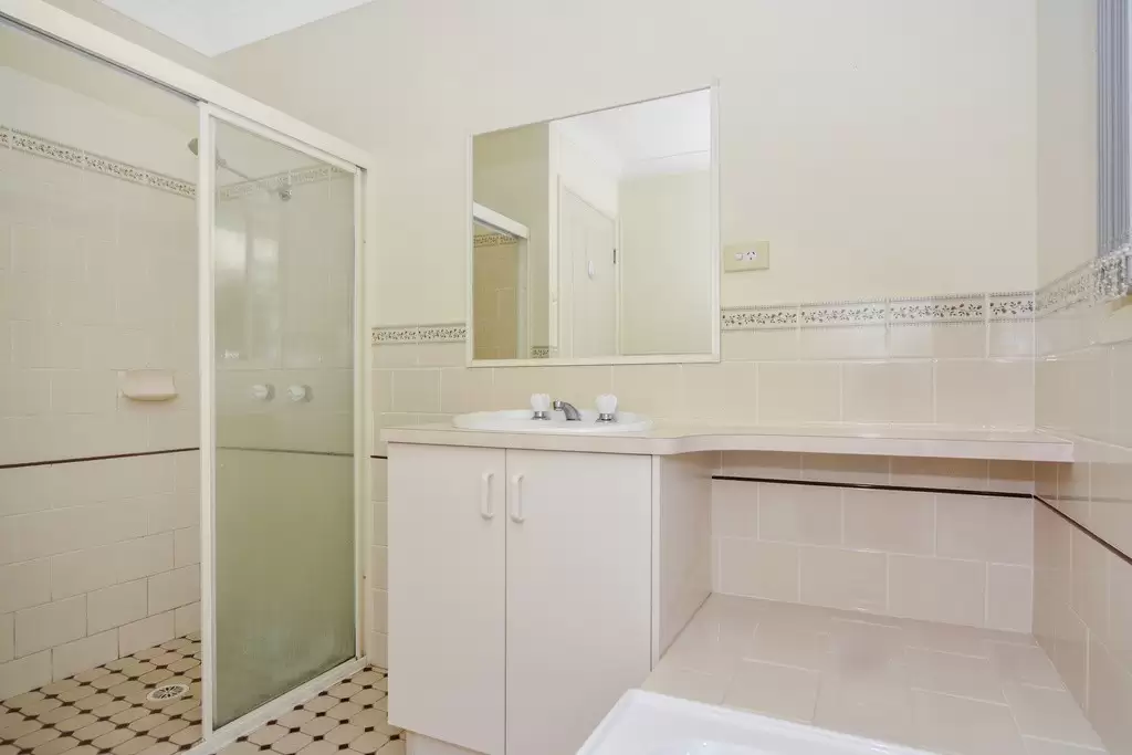 2/63 Brinawarr Street, Bomaderry Sold by Integrity Real Estate - image 5
