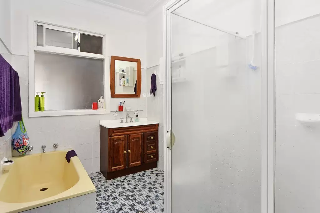 61 Cambewarra Road, Bomaderry Sold by Integrity Real Estate - image 5