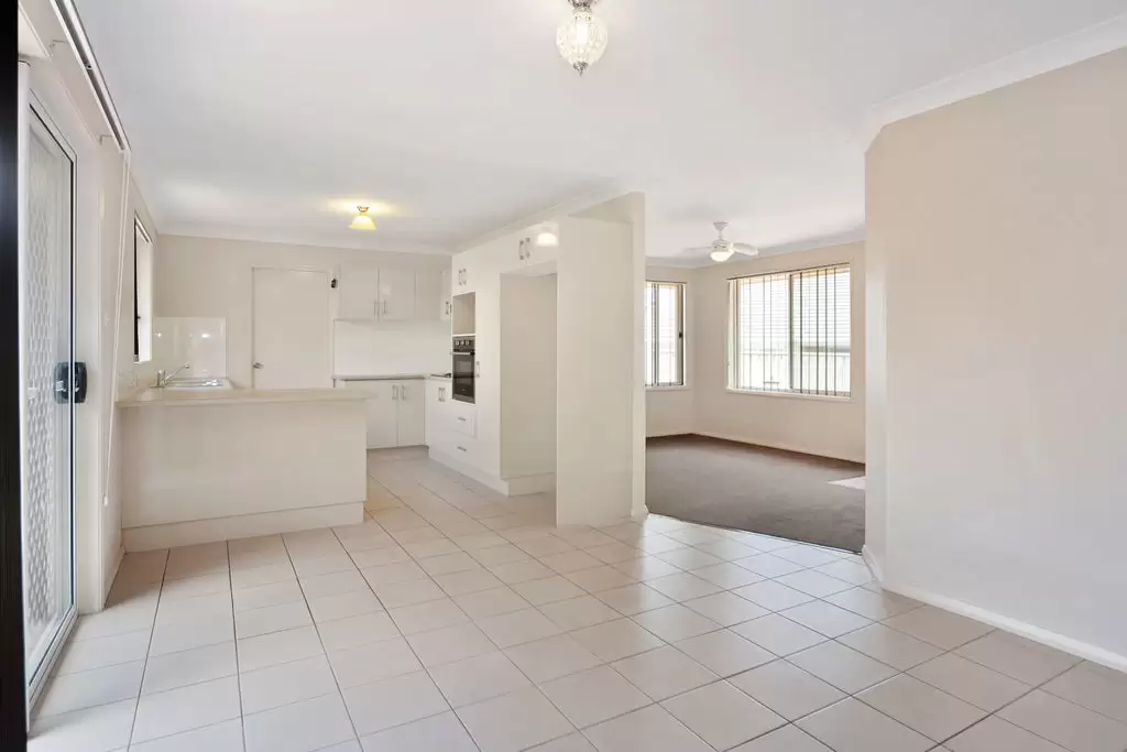 1/14 Hanover Close, South Nowra Sold by Integrity Real Estate - image 8
