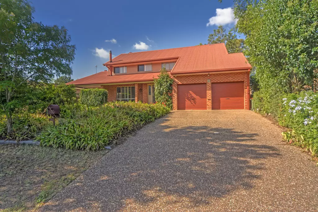 110 Jasmine Drive, Bomaderry Sold by Integrity Real Estate - image 1