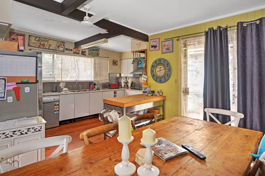 10 Philip Drive, North Nowra Sold by Integrity Real Estate - image 2