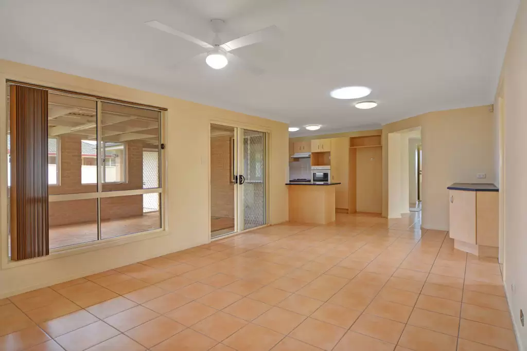 26 Guinea Flower Crescent, Worrigee Sold by Integrity Real Estate - image 3