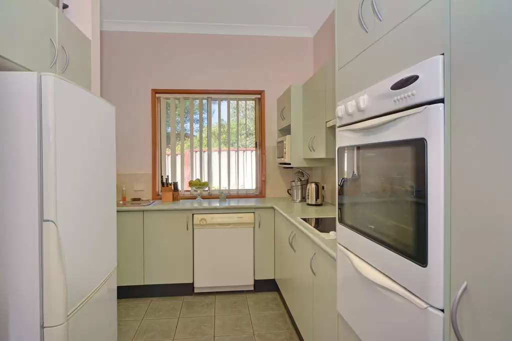 5/4 Carisbrooke Close, Bomaderry Sold by Integrity Real Estate - image 5