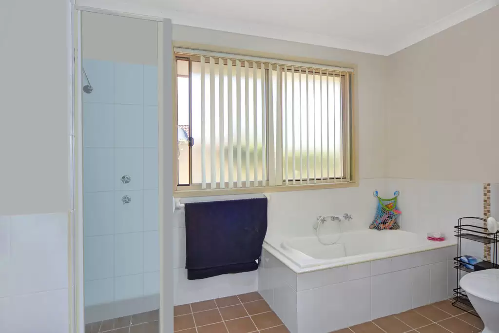 36 Carrington Park Drive, Nowra Sold by Integrity Real Estate - image 7