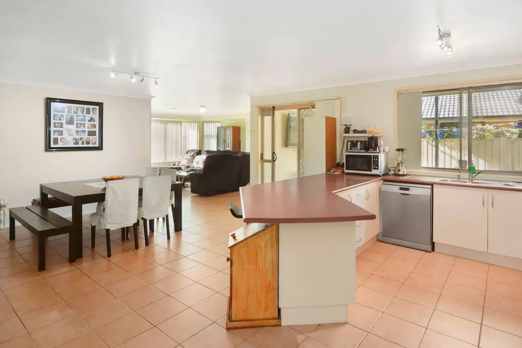 36 Carrington Park Drive, Nowra Sold by Integrity Real Estate - image 4