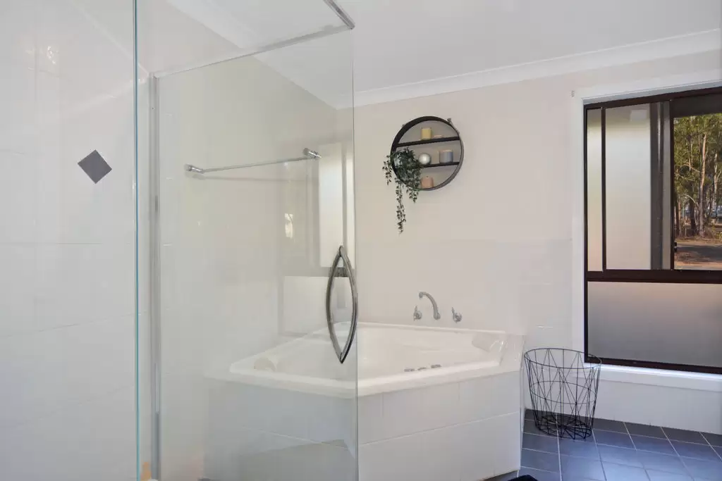 20 Monterey Drive, Nowra Hill Sold by Integrity Real Estate - image 3