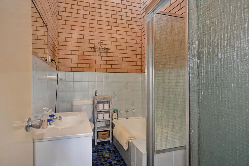 1/104 Kalandar Street, Nowra Sold by Integrity Real Estate - image 3