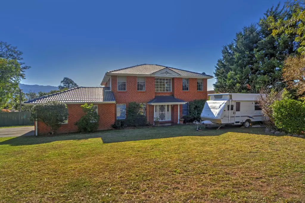 21 Woorin Close, Bomaderry Sold by Integrity Real Estate