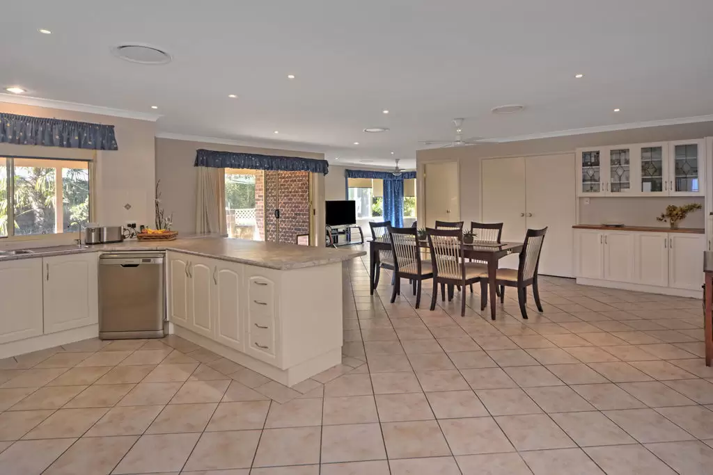 6 Treviso Place, North Nowra Sold by Integrity Real Estate - image 5