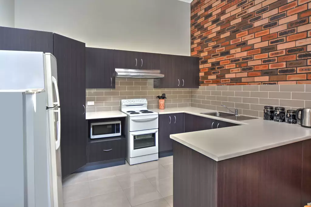 2/49 Brinawarr Street, Bomaderry Sold by Integrity Real Estate