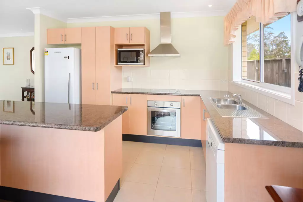 4/20 Lightwood Drive, West Nowra Sold by Integrity Real Estate - image 4