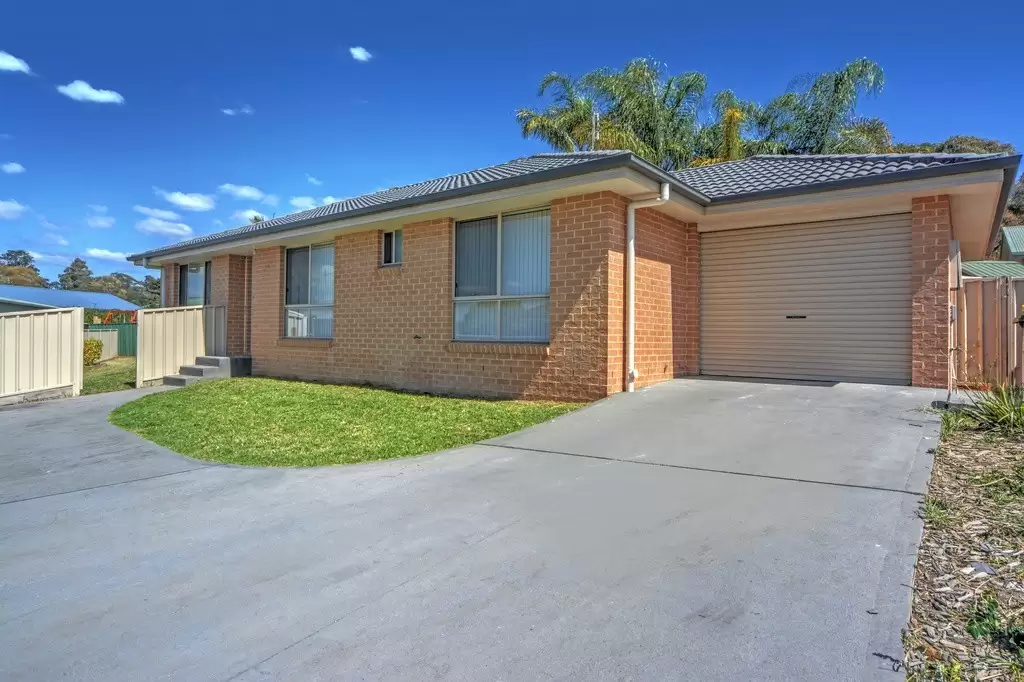 2/2 Plato Crescent, Worrigee Sold by Integrity Real Estate