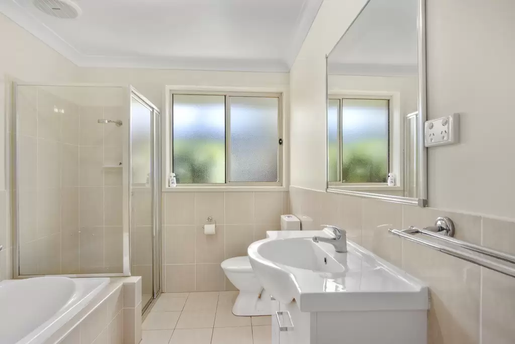2/2 Plato Crescent, Worrigee Sold by Integrity Real Estate - image 6