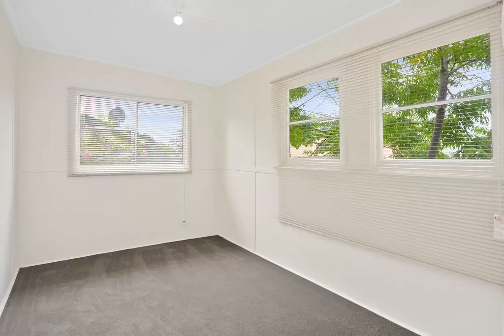 10 Dalwah Street, Bomaderry Sold by Integrity Real Estate - image 5