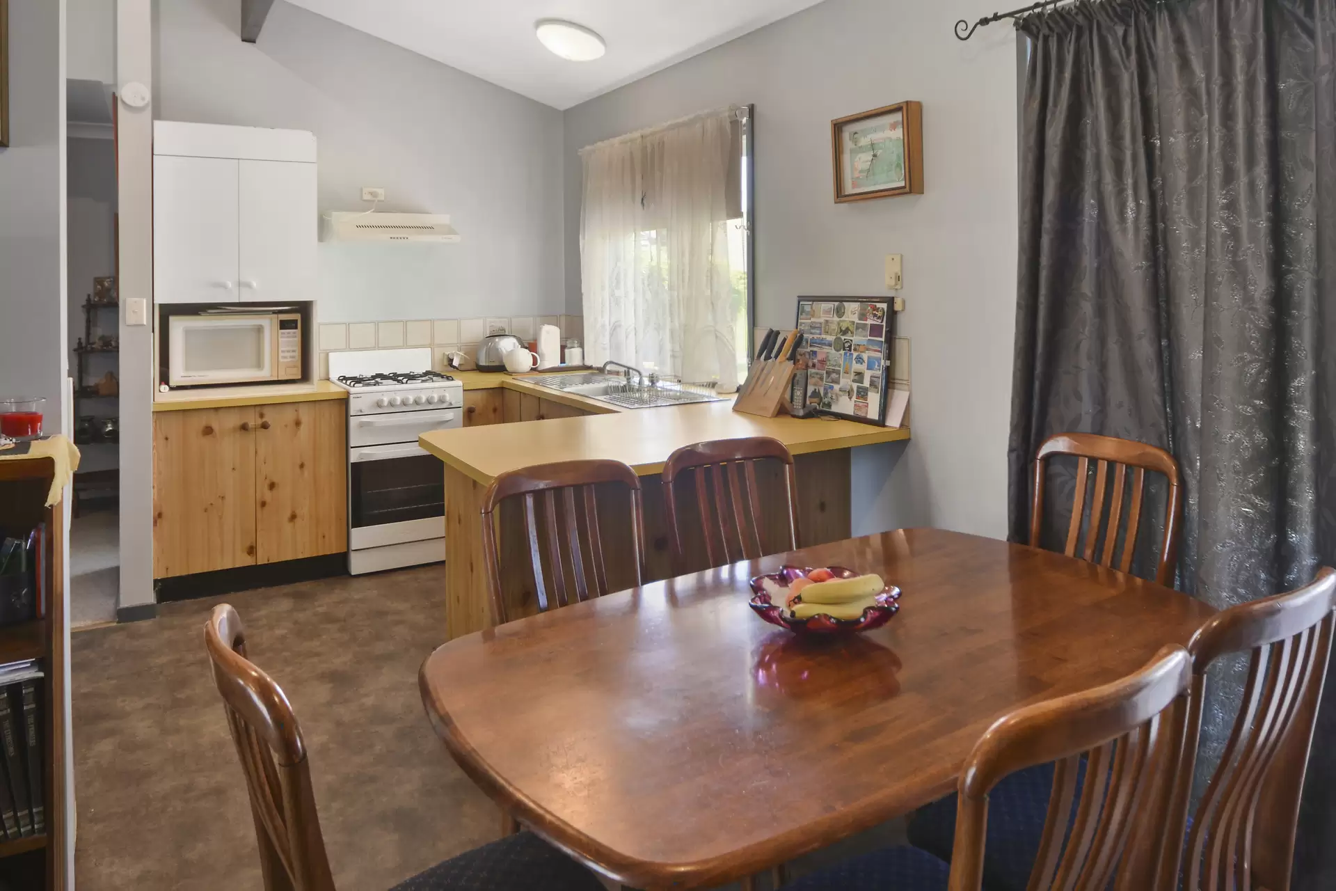 6 Tallayang Street, Bomaderry Sold by Integrity Real Estate - image 4