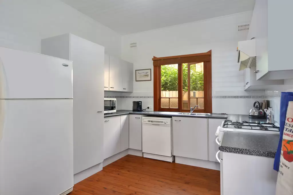 33 Plunkett Street, Nowra Sold by Integrity Real Estate - image 4