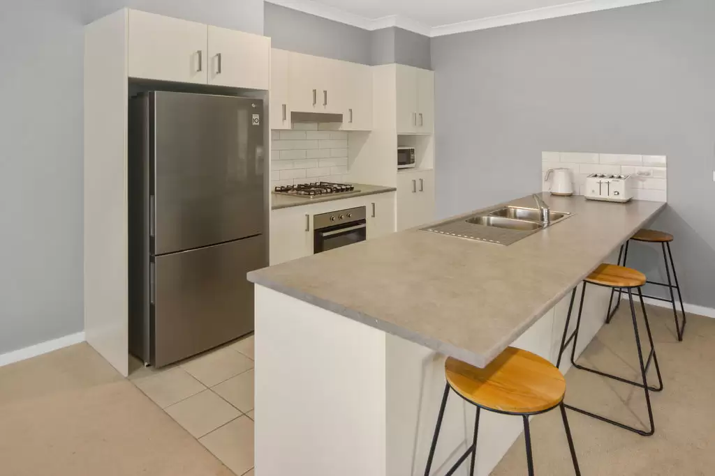 26/33 Lynburn Avenue, Bomaderry Sold by Integrity Real Estate - image 3