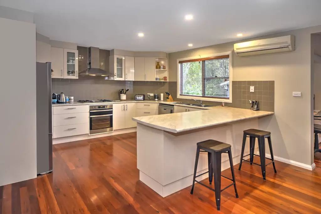96 West Birriley Street, Bomaderry Sold by Integrity Real Estate - image 3