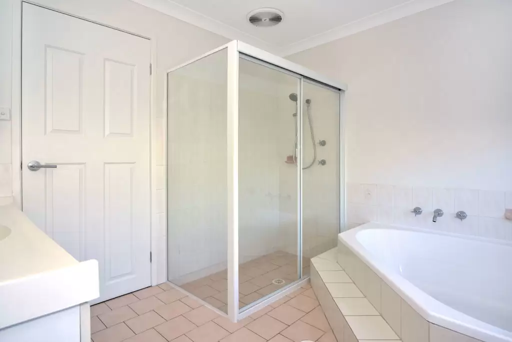 32 Isa Road, Worrigee Sold by Integrity Real Estate - image 6