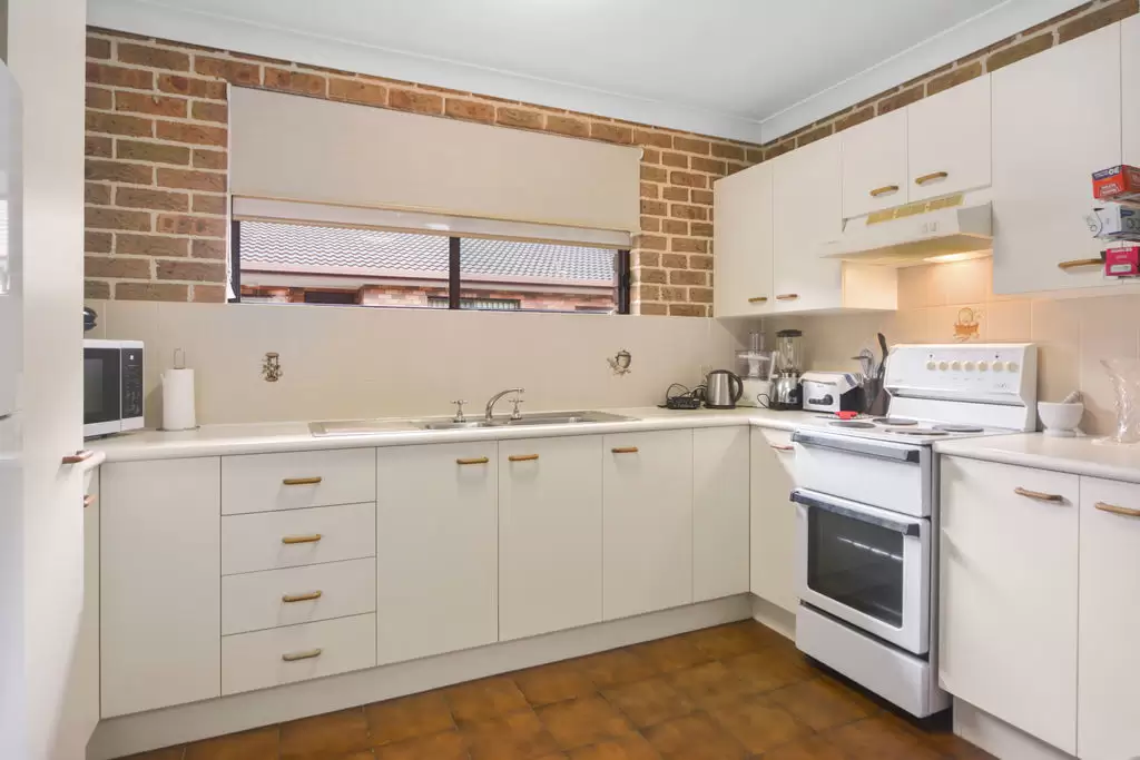 6/5 David Place, Bomaderry Sold by Integrity Real Estate - image 4