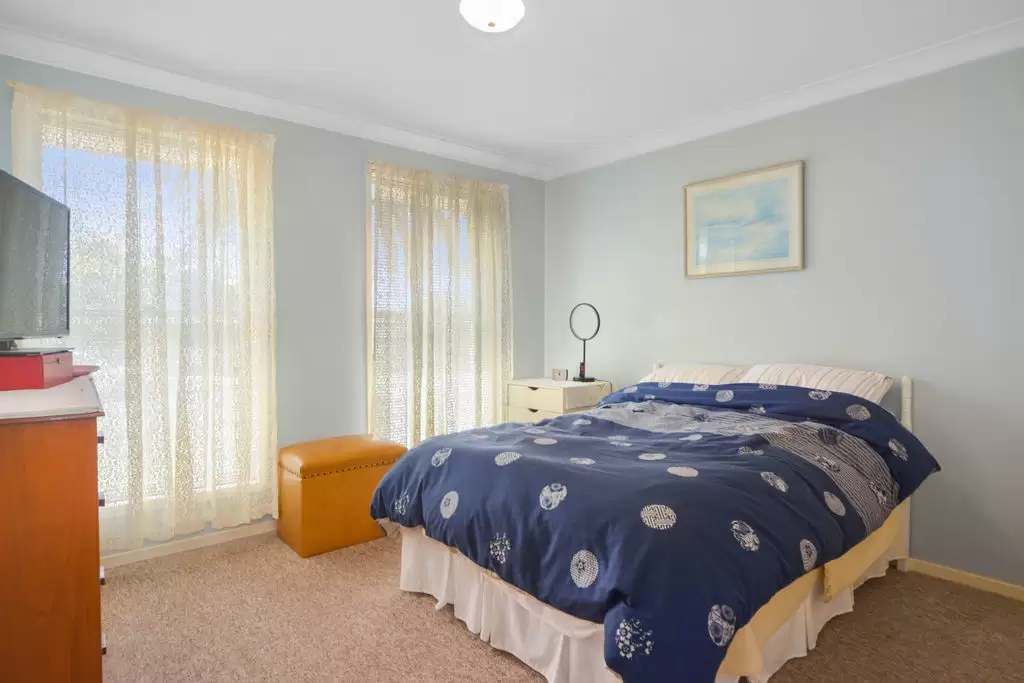 2 Fuchsia Crescent, Bomaderry Sold by Integrity Real Estate - image 4