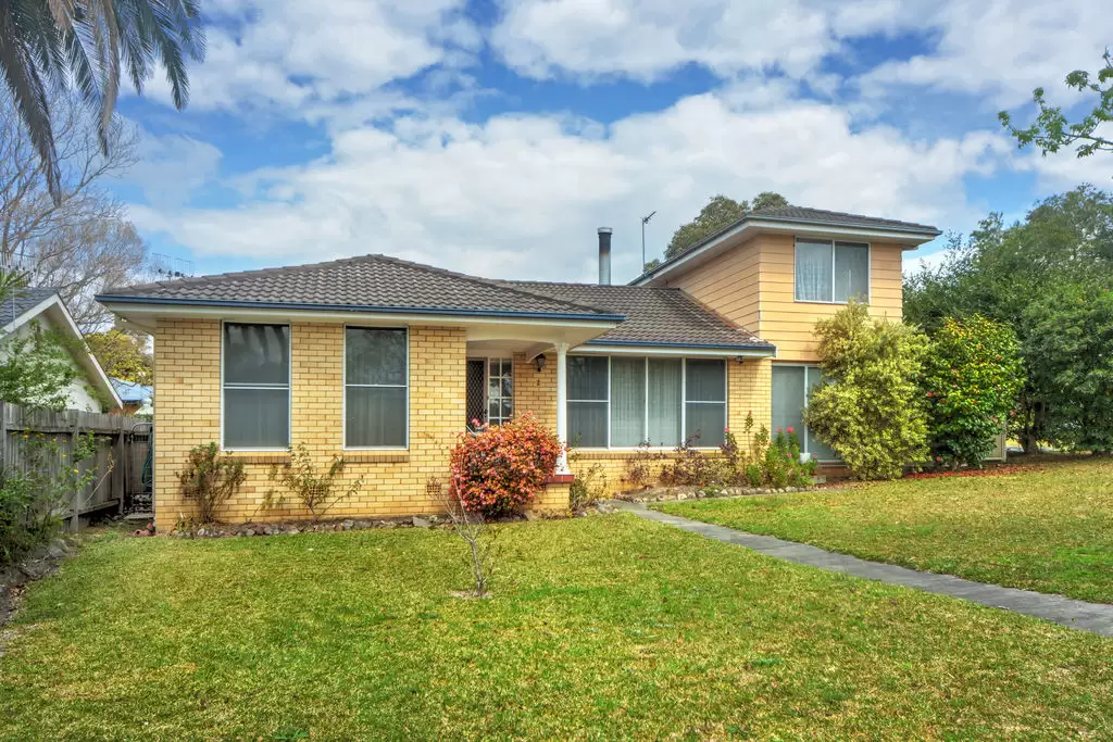 2 Fuchsia Crescent, Bomaderry Sold by Integrity Real Estate