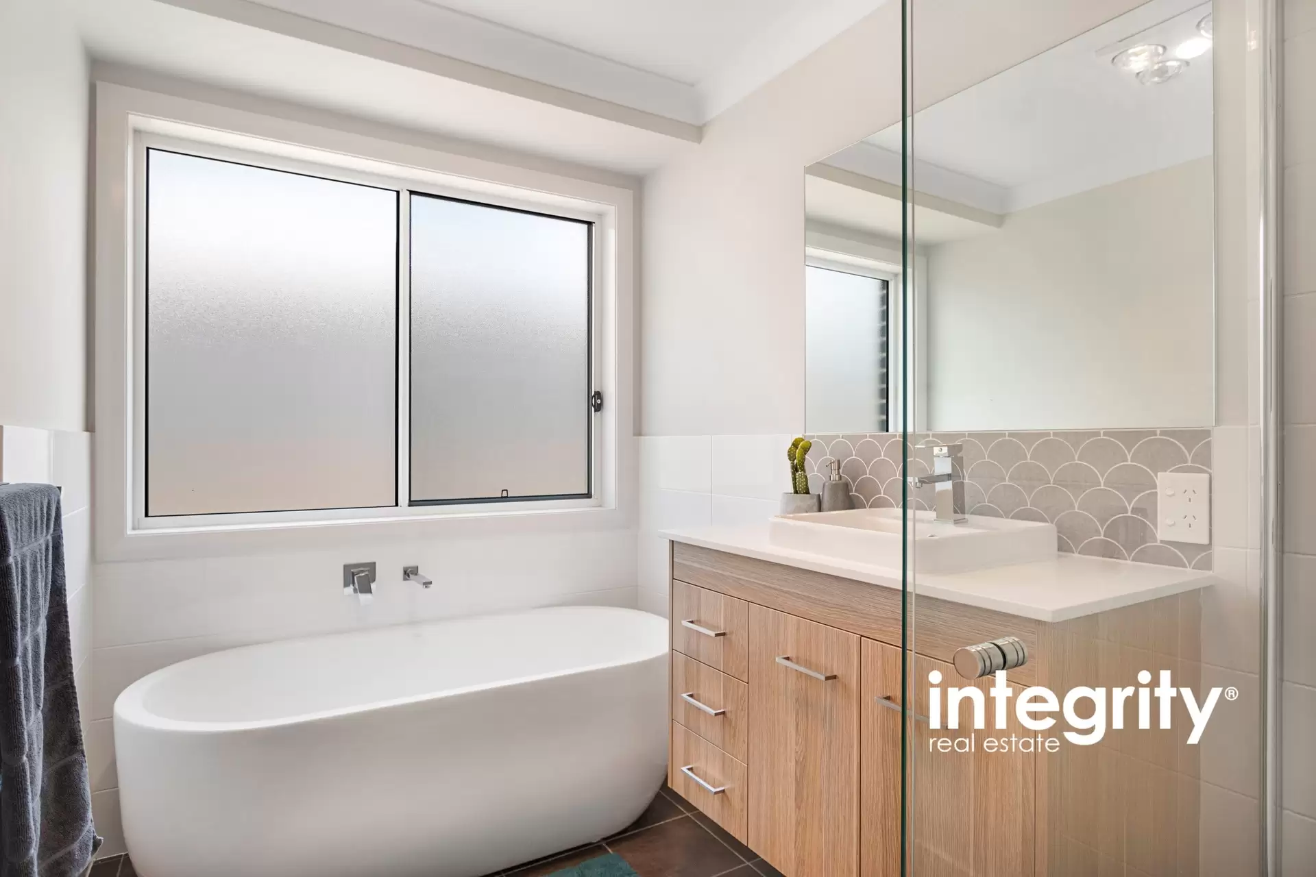 16 Jindalee Crescent, Nowra Sold by Integrity Real Estate - image 5