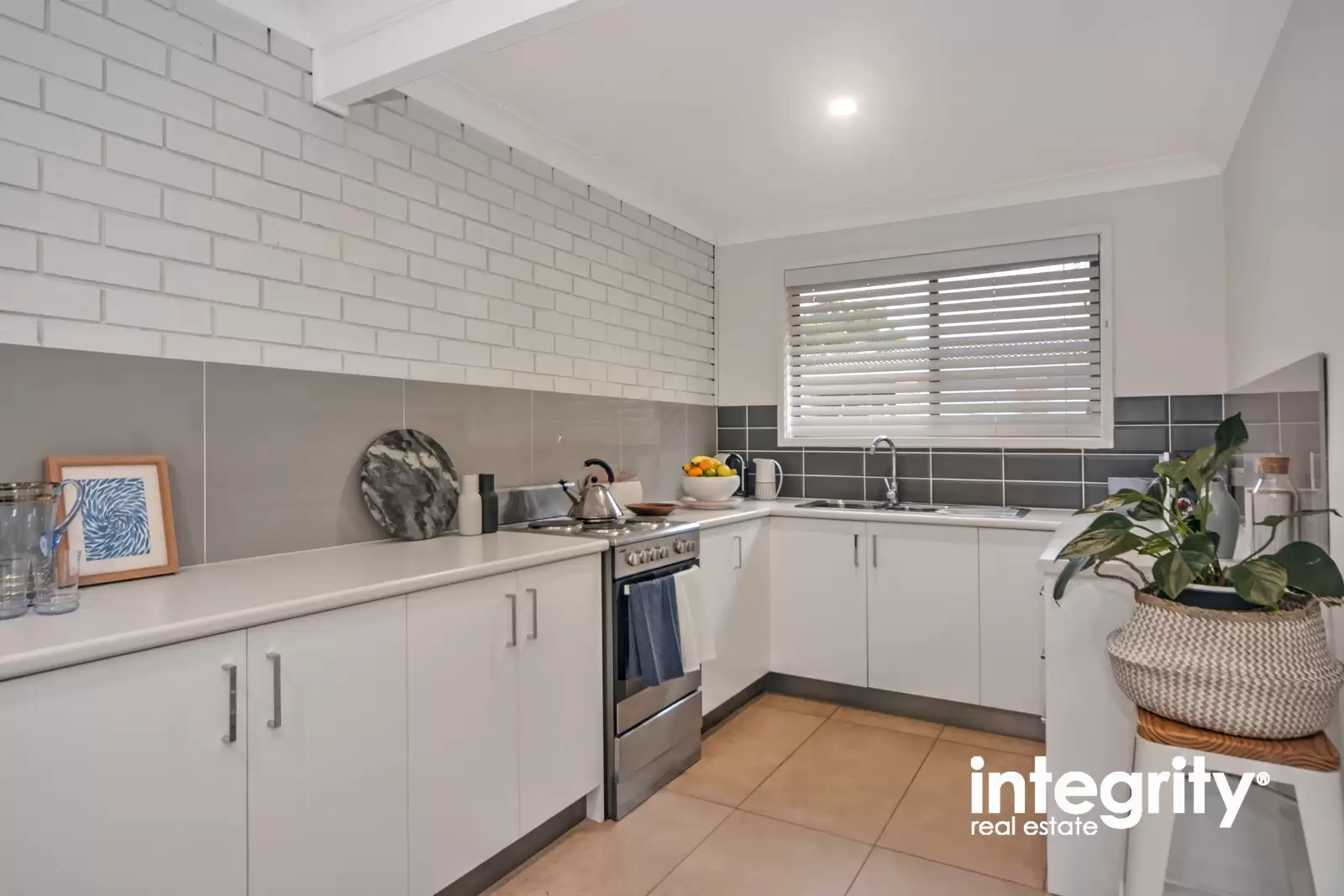4/72 Page Avenue, North Nowra Sold by Integrity Real Estate - image 2