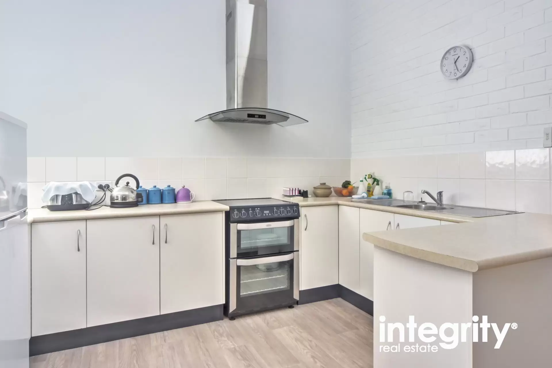 4/49 Brinawarr Street, Bomaderry Sold by Integrity Real Estate - image 4
