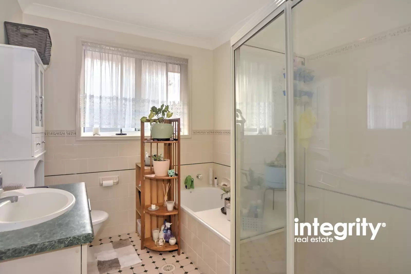11/47 Brinawarr Street, Bomaderry Sold by Integrity Real Estate - image 6