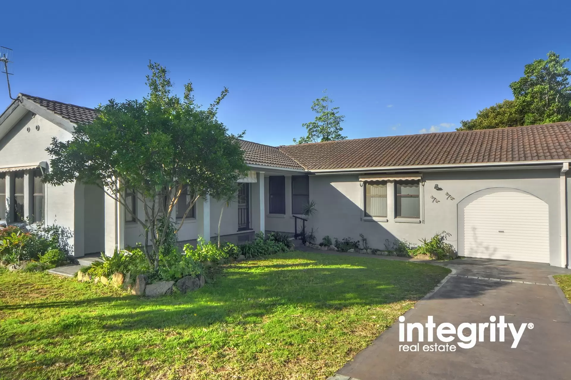 2 Jasmine Drive, Bomaderry Sold by Integrity Real Estate
