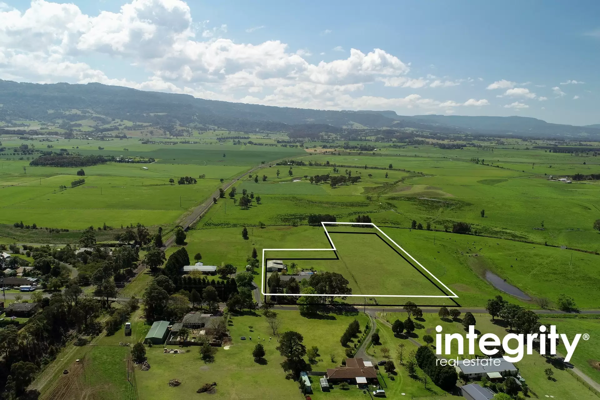 65B Edwards Avenue, Bomaderry Sold by Integrity Real Estate - image 3