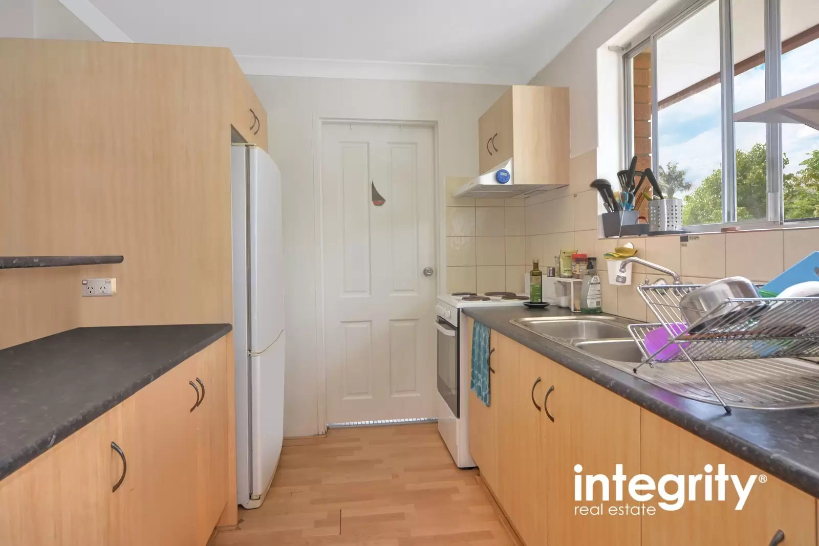 4/3 McGrath Avenue, Nowra Sold by Integrity Real Estate - image 4
